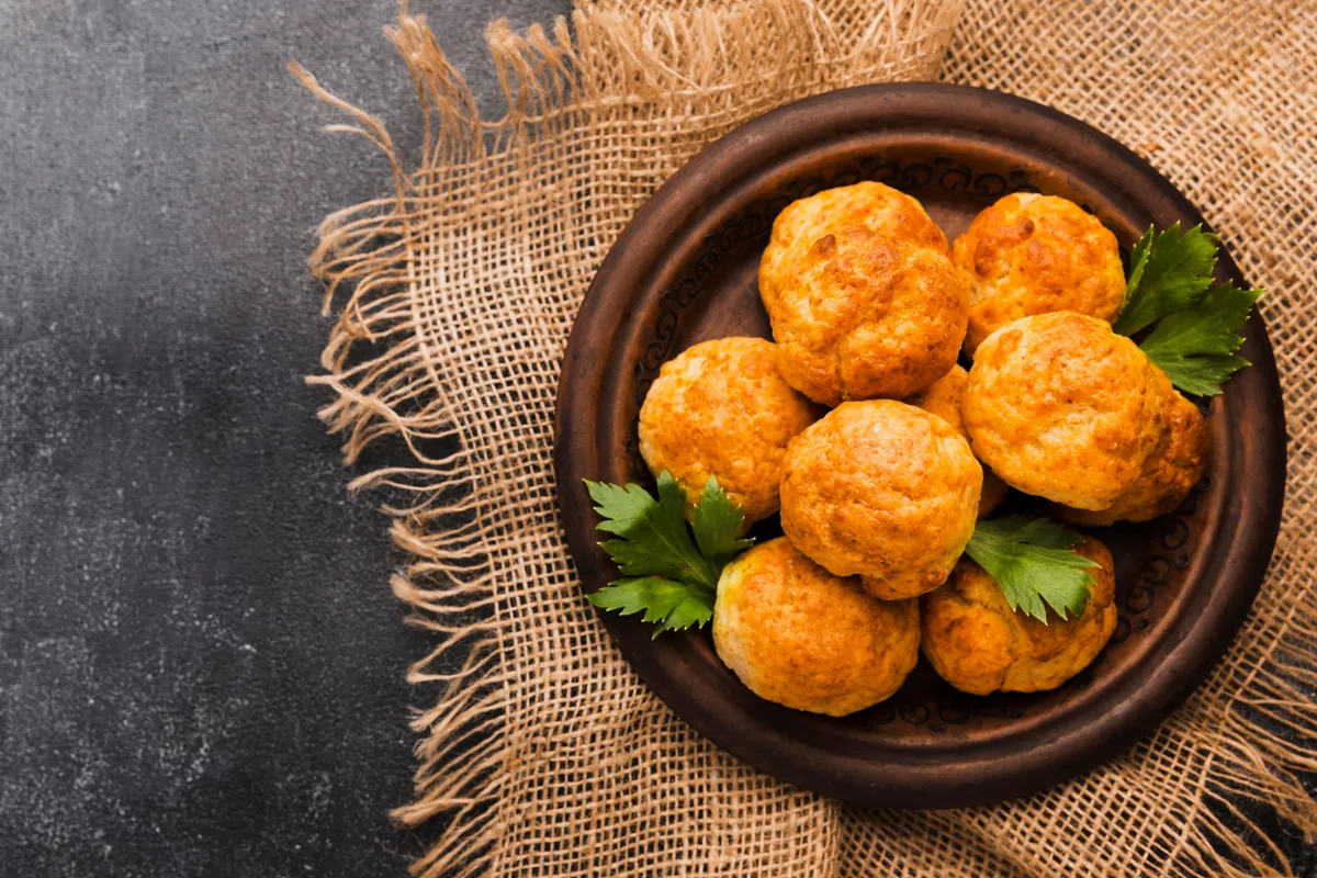 Crochete delicioase de brânză mozzarella la Airfryer