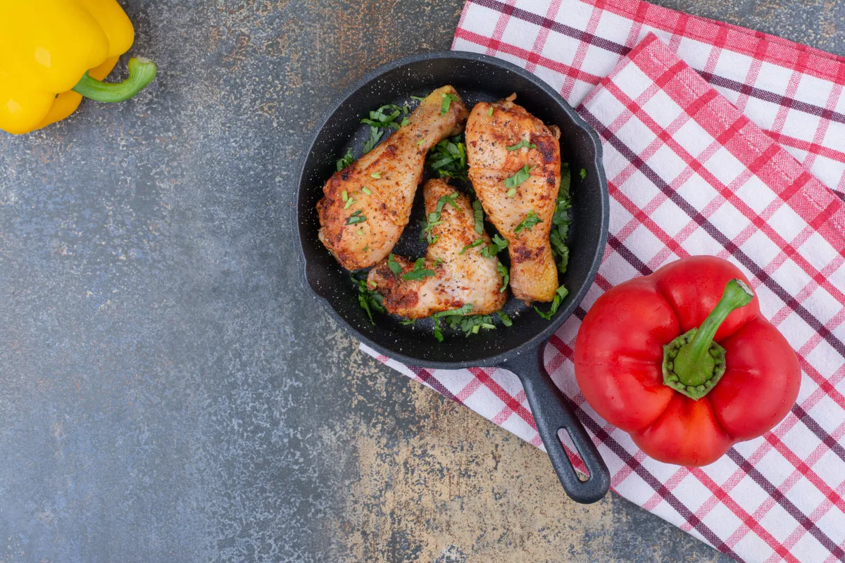 Pulpe de pui marinate în iaurt și usturoi la airfryer