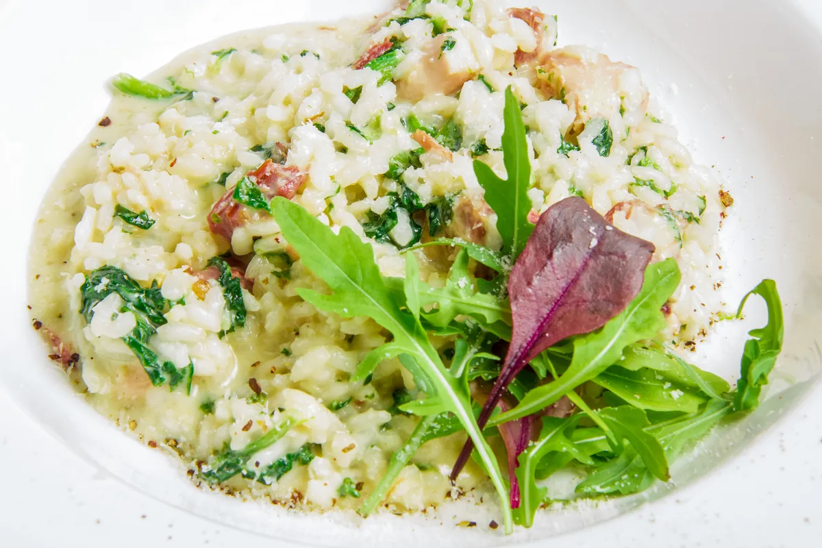 Risotto cremos cu legume și parmezan la airfryer