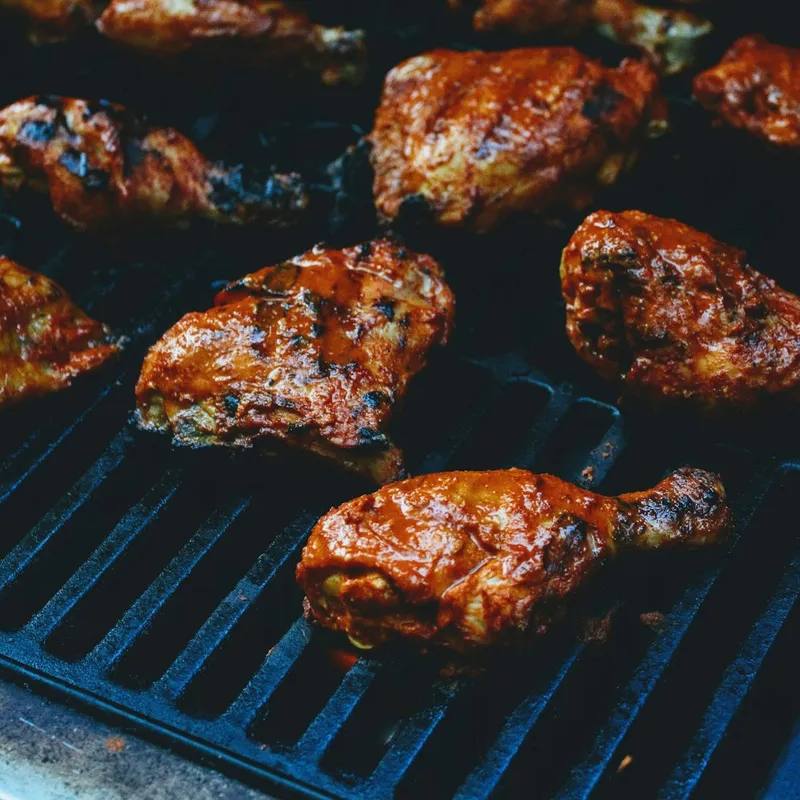 Aripioare de curcan glazurate cu sos barbecue la airfryer