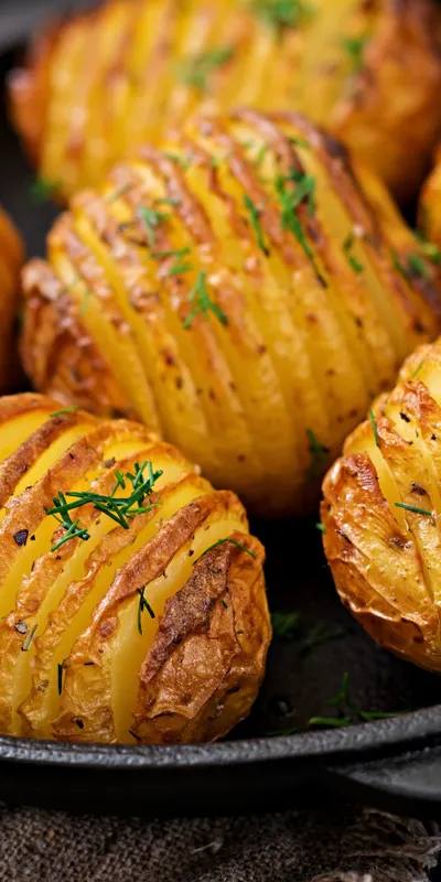 Cartofi acordeon cu parmezan