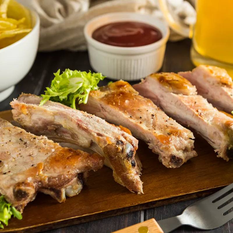 Coaste de porc la airfryer, crocante și suculente