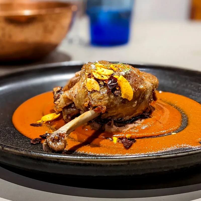 Confit de rață clasic francez la airfryer, cu pulpe fragede și piele crocantă