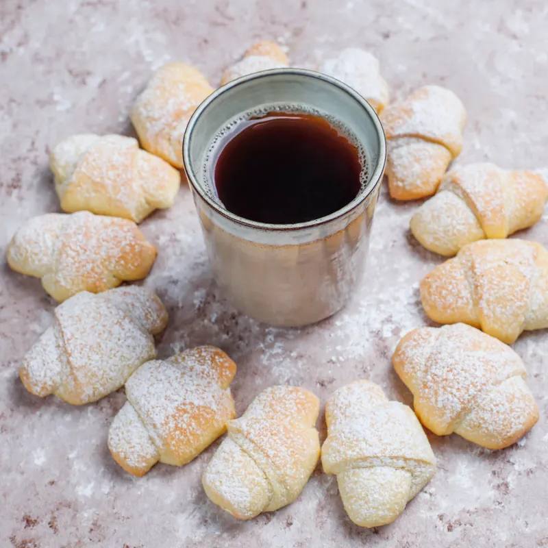 Cornulețe Fragede cu Gem la Airfryer
