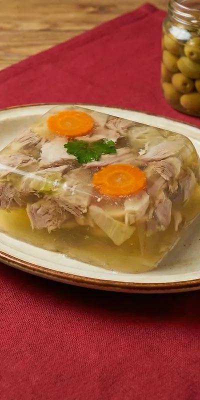 Piftie de curcan cu legume rădăcinoase