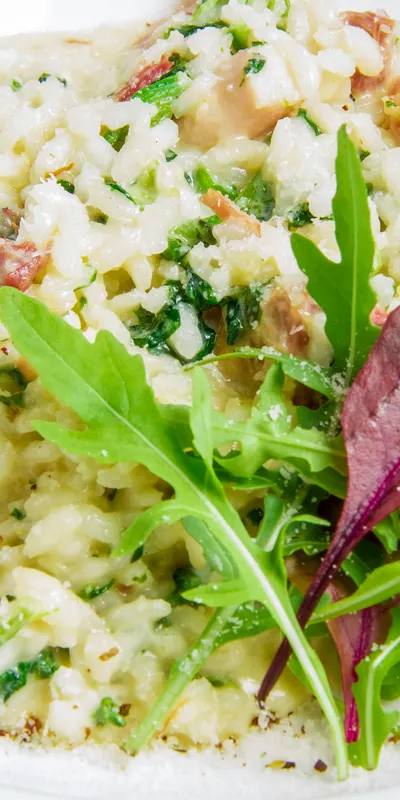Risotto cremos cu legume și parmezan la airfryer
