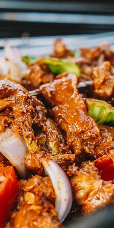 Tandoori paneer tikka la airfryer cu ardei și ceapă